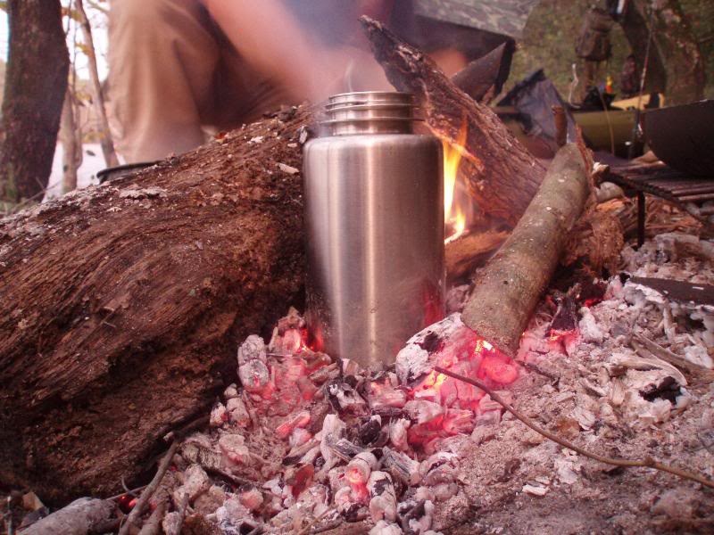 Nalgene_stainless_steel_mug_fire