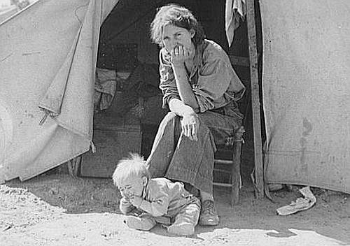 Eighteen year-old mother from Oklahoma, now a California migrant. Photo by Dorothea Lange, Courtesy Library of Congress, Prints & Photographs Division, FSA-OWI Collection LC-USF34- 016269-C